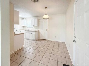 326 Quigley Rd in Pensacola, FL - Building Photo - Building Photo