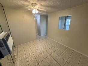 390 W Cocoa Beach Causeway in Cocoa Beach, FL - Foto de edificio - Building Photo