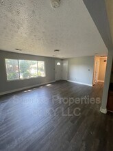 3203 Hampstead Ct in Louisville, KY - Building Photo - Building Photo