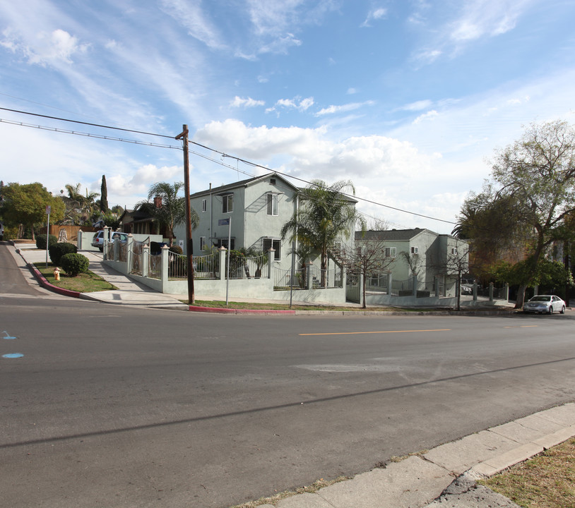 1516 Talmage St in Los Angeles, CA - Building Photo