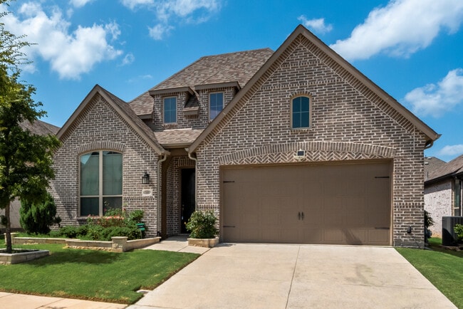 property at 3105 Columbia Dr
