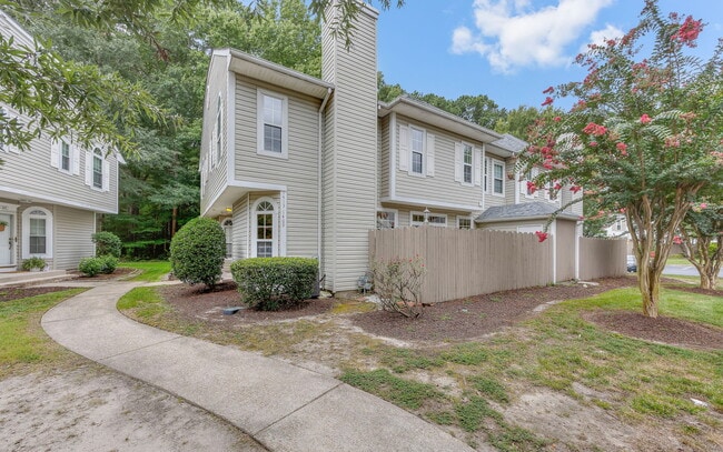 property at 1409 Shortleaf Ln