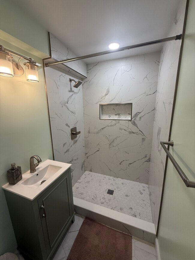 8325 Wesleyan St, Unit 8325 Wesleyan St.