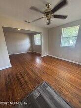 2128 Lambert St in Jacksonville, FL - Building Photo - Building Photo