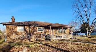 7510 Cardwell St in Westland, MI - Building Photo