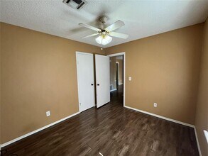 829 Russell Cir in Norman, OK - Building Photo - Building Photo