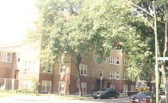 2701 W Ainslie St Apartments