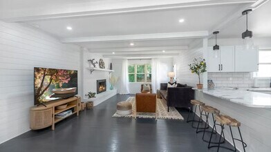4959 Parkside Dr in North Charleston, SC - Building Photo - Building Photo