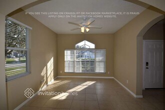 5210 New Savannah Cir in Wesley Chapel, FL - Building Photo - Building Photo