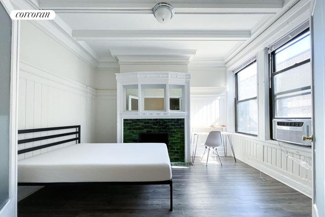 2841 Broadway in New York, NY - Building Photo
