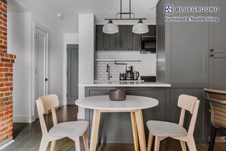 51 Irving Pl in New York, NY - Building Photo - Building Photo