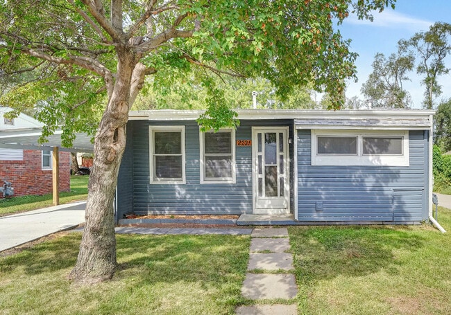 property at 2221 N 32nd St