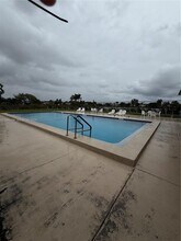 1802 Waterview Cir in Palm Springs, FL - Building Photo - Building Photo