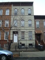 405 Decatur St in Brooklyn, NY - Building Photo