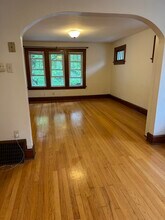 1257 Elm Lawn St, Unit 1257 in Wauwatosa, WI - Foto de edificio - Building Photo