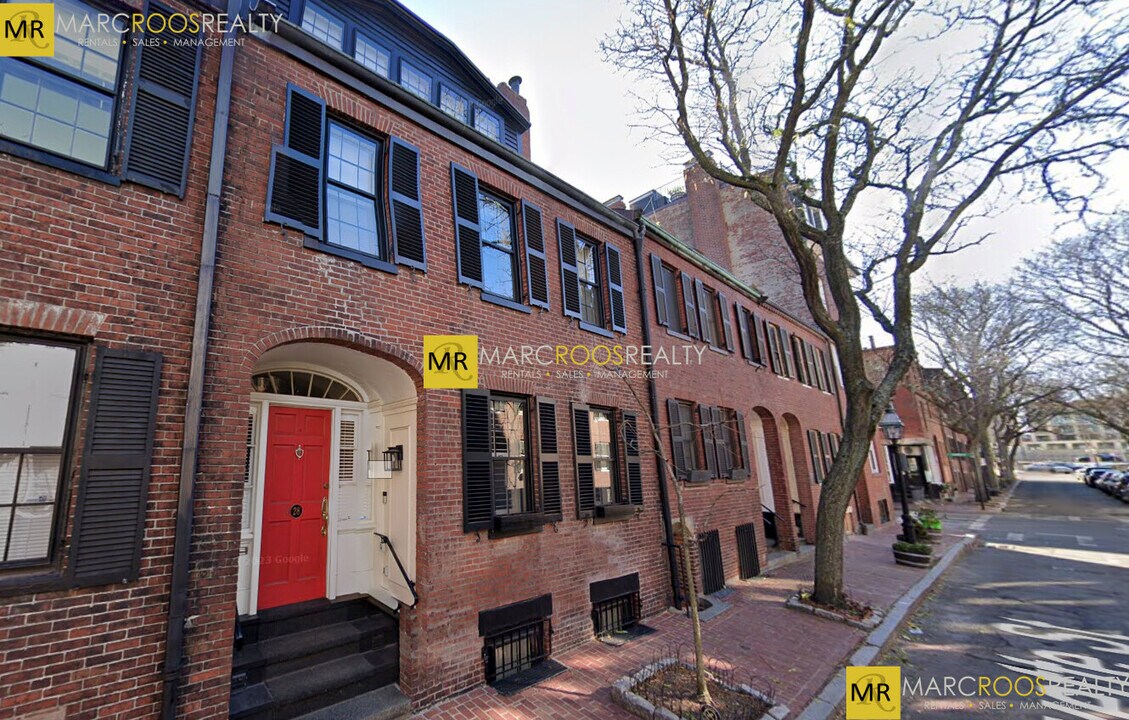 24 Fayette St, Unit B in Boston, MA - Foto de edificio