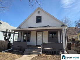 216 N 26th St in Lincoln, NE - Building Photo