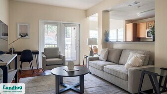 625 E Stassney Ln in Austin, TX - Building Photo