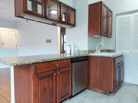 3708 N Sheffield Ave in Chicago, IL - Building Photo