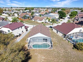 255 Riggs Cir in Davenport, FL - Foto de edificio - Building Photo