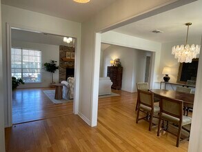 3935 Misty Ln in Paris, TX - Building Photo - Building Photo