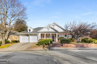 2143 Spring Hill Ct SE in Smyrna, GA - Building Photo - Building Photo