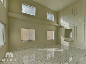 1709 Wandering Winds Way, Unit 2-404 in Las Vegas, NV - Building Photo - Building Photo