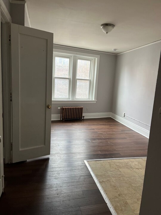2 N Pearl St in Buffalo, NY - Building Photo