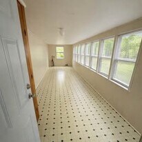 1 Billy Dr in Battle Creek, MI - Building Photo