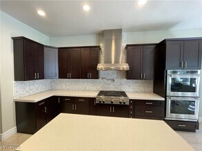 2609 Sun Reef Rd in Las Vegas, NV - Building Photo - Building Photo