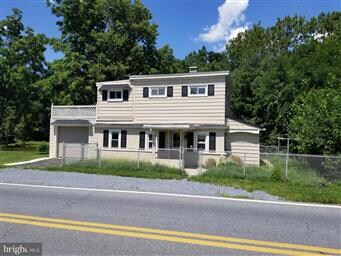 655 S Chiques Rd in Manheim, PA - Building Photo