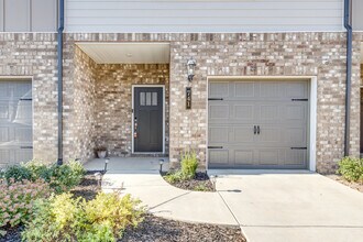 725 Pr Vw Dr in Columbia, TN - Building Photo - Building Photo