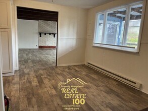 1705 NW 22nd St in Lincoln City, OR - Building Photo - Building Photo