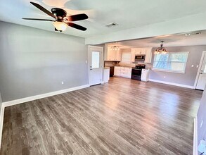 2010 Jerlyn Dr in Denham Springs, LA - Building Photo - Building Photo
