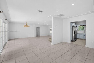 1525 Trevino Ave in Coral Gables, FL - Building Photo - Building Photo