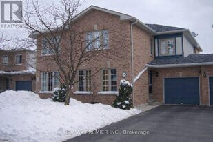 58 Louana Crescent in Vaughan, ON - Building Photo