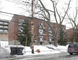 2810 Barclay Av in Montréal, QC - Building Photo