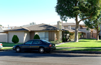 13282 Verde St in Garden Grove, CA - Building Photo - Building Photo