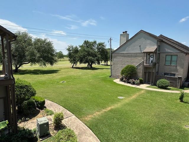 8295 Sands Point Dr in Houston, TX - Building Photo