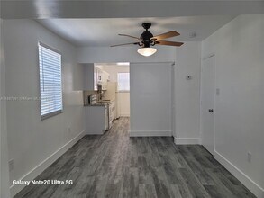 2265 SW 15th St in Miami, FL - Building Photo - Building Photo