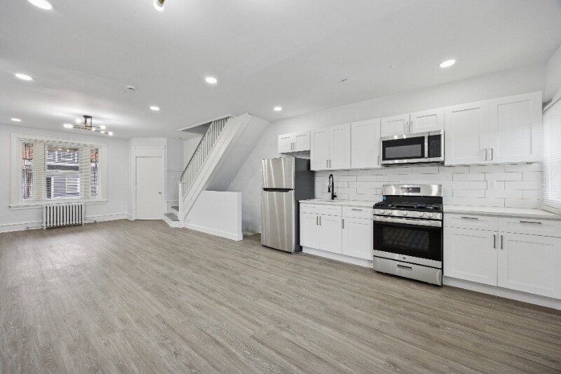 5818 Angora Terrace in Philadelphia, PA - Building Photo