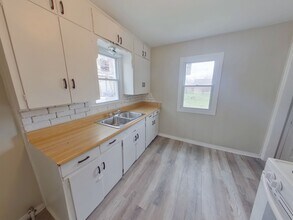 1842 N Minneapolis Ave in Wichita, KS - Building Photo - Building Photo