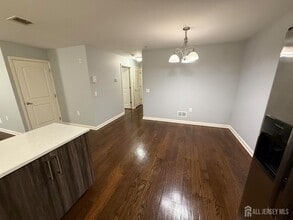 1400 St Georges Ave in Avenel, NJ - Building Photo - Building Photo