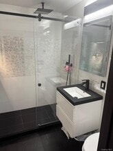 61-28 70th St in Queens, NY - Building Photo - Building Photo