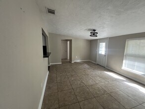605 Highlands St in College Station, TX - Building Photo - Building Photo