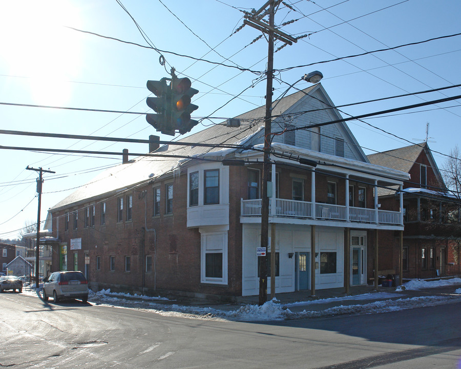 77-79 Viall Ave in Mechanicville, NY - Building Photo