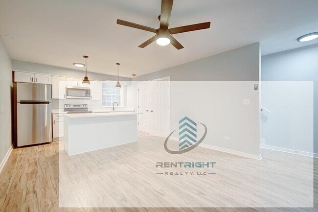 2425 W Gunnison St, Unit 3 in Chicago, IL - Foto de edificio - Building Photo