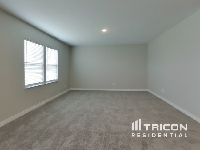 1303 Eton Wy in Avon, IN - Building Photo - Building Photo