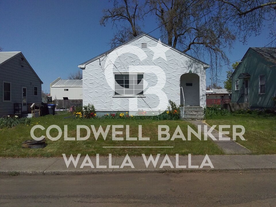 1513 Evergreen St in Walla Walla, WA - Building Photo