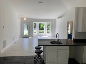 5570 NW Cruzan Ave in Port St. Lucie, FL - Building Photo - Building Photo